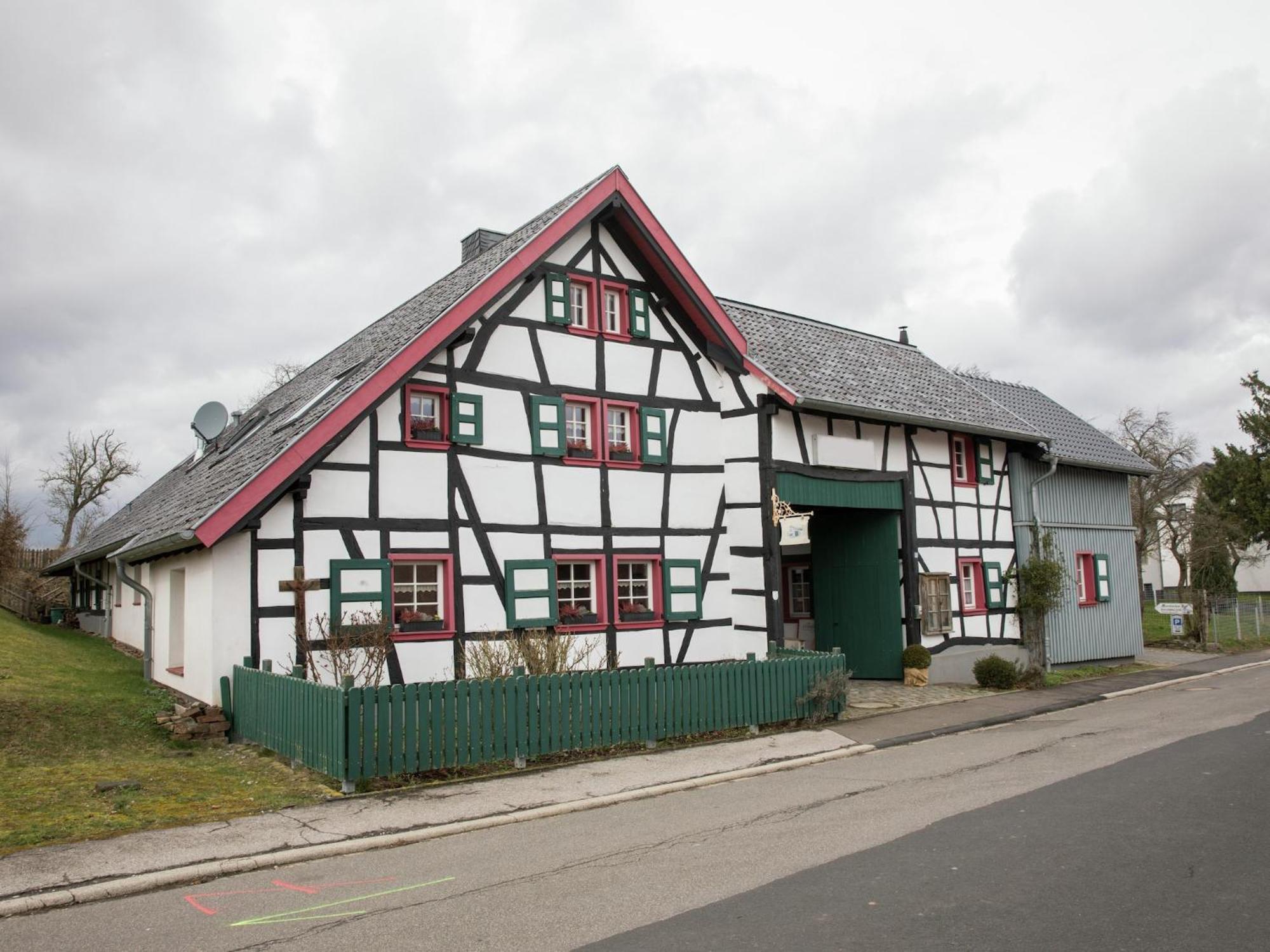 Apartment With Garden Near Monschau シュライデン エクステリア 写真